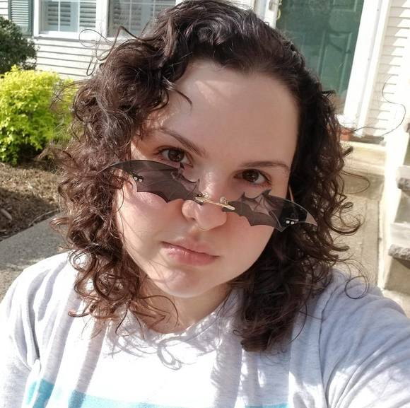 Meet your Posher, Natalie - Picture 1 of 1